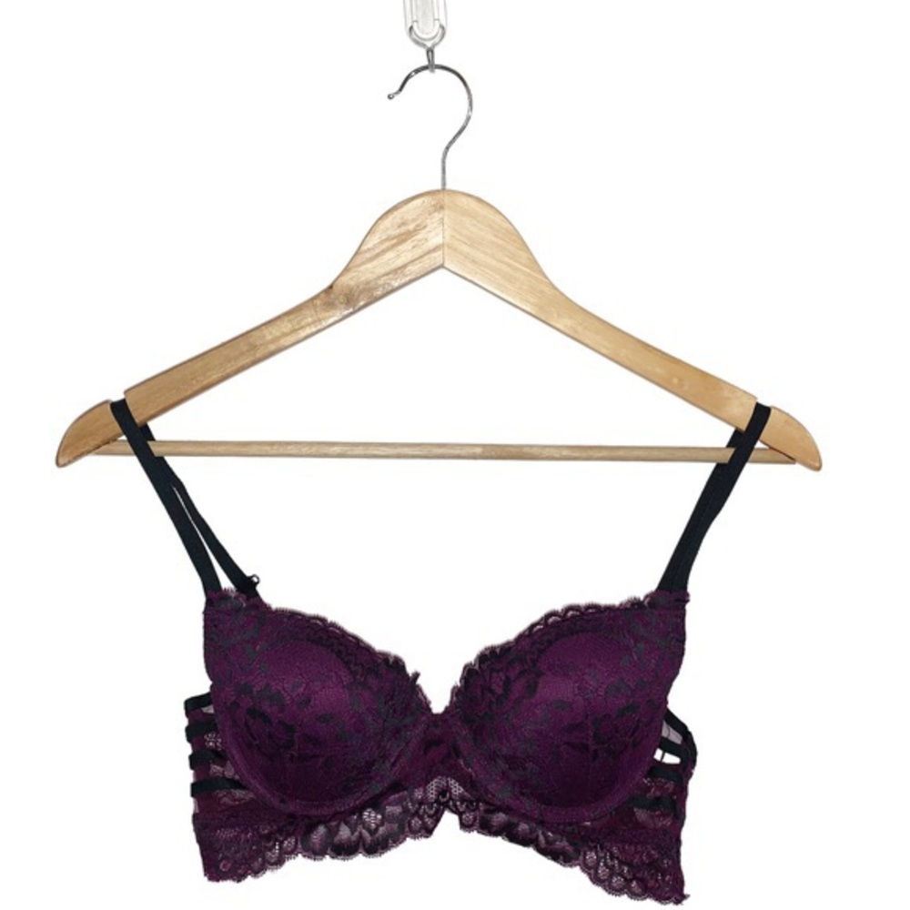 Diva Demi Bra La Senza Purple Black Lace
Corset Style 34B Lightly Lined